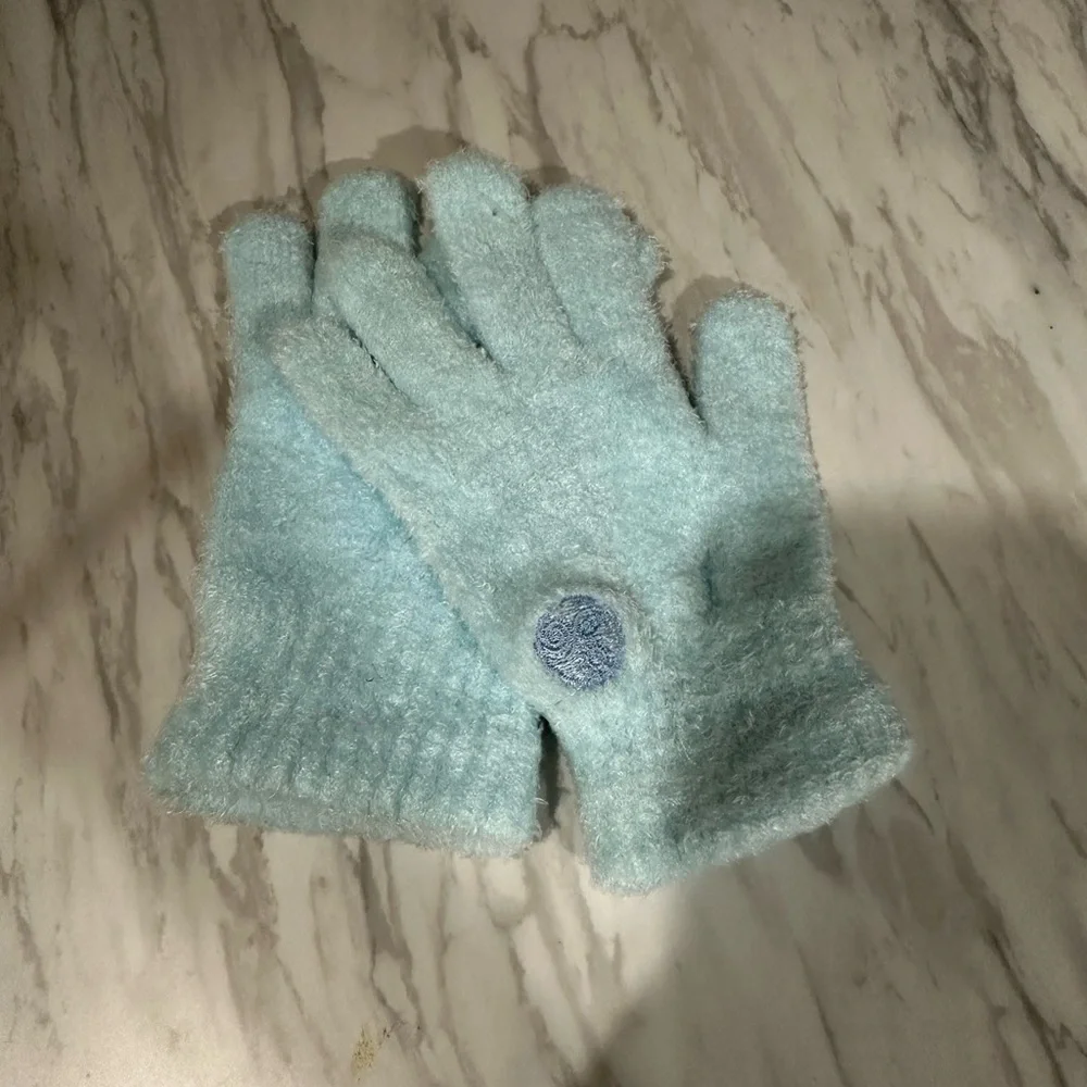 Cozy Light Blue Fuzzy Gloves